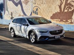 2018 Holden
Calais
