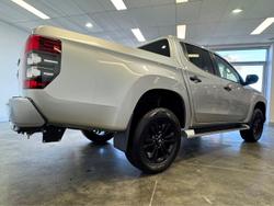 2022 Mitsubishi
Triton GLX-R