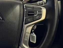 2022 Mitsubishi
Triton GLX-R