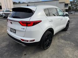 2016 KIA
SPORTAGE PLATINUM (AWD)