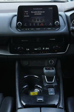 2022 Nissan
X-TRAIL ST-L