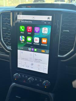 2023 Ford
                Everest Ambiente