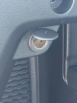 2023 Ford
                Everest Ambiente