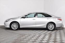 2016 Toyota
Camry Atara SL