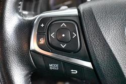 2016 Toyota
Camry Atara SL