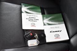 2016 Toyota
Camry Atara SL
