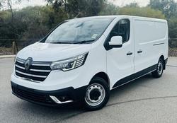 2025 Renault Trafic Premium