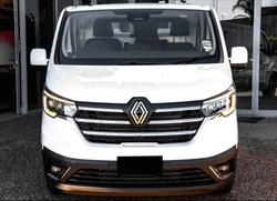 2025 Renault Trafic Premium