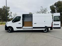 2025 Renault Master Pro 110kW
