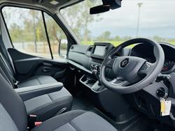 2025 Renault Master Pro 110kW