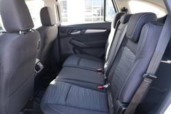 2023 Isuzu
                MU-X LS-M