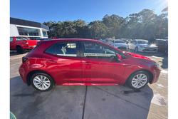 2022 Toyota
Corolla Ascent Sport Hybrid
