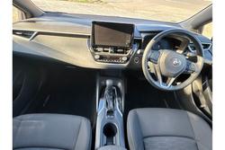 2022 Toyota
Corolla Ascent Sport Hybrid