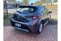 2022 Toyota
Corolla Ascent Sport Hybrid