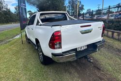 2018 Toyota
Hilux SR5