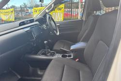 2022 Toyota
Hilux SR Hi-Rider