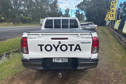 2022 Toyota
Hilux SR Hi-Rider