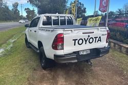2022 Toyota
Hilux SR Hi-Rider