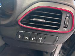 2017 Hyundai
i30 SR Premium