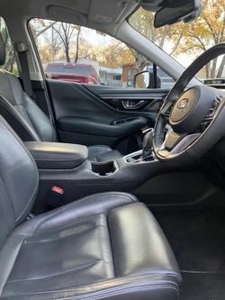 2022 Subaru
Outback AWD Touring