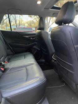 2022 Subaru
Outback AWD Touring
