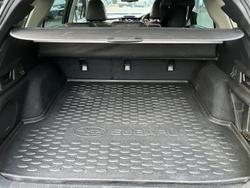 2022 Subaru
Outback AWD Touring