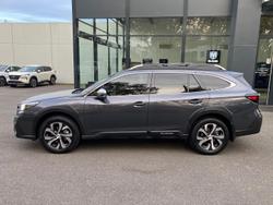 2022 Subaru
Outback AWD Touring