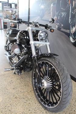 2017 Harley-davidson FXSB SOFTAIL BREAKOUT BLACK