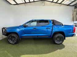 2024 Mitsubishi
Triton GLX-R