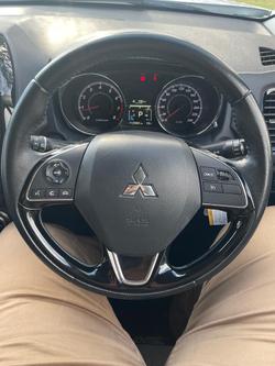 2020 Mitsubishi
ASX ES