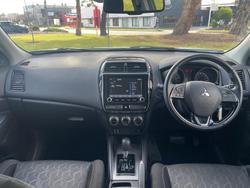 2020 Mitsubishi
ASX ES