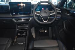 2025 Volkswagen
Tiguan 195TSI R-Line