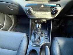 2016 Hyundai
                Tucson Active X