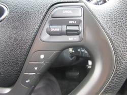 2017 Kia
Cerato S