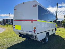 2013 Isuzu Nps 300 White