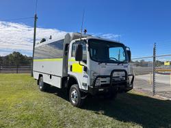 Isuzu NPS 300
