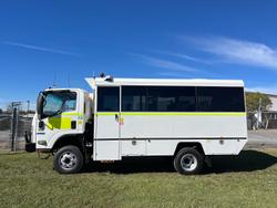 2013 Isuzu Nps 300 White