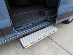 2025 LDV
Deliver 9