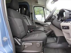 2025 LDV
Deliver 9