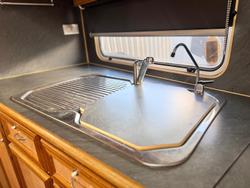 2007 Regal Commander 23Ft Semi Off-Road Couples - Immediate Delivery