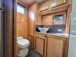 2007 Regal Commander 23Ft Semi Off-Road Couples - Immediate Delivery