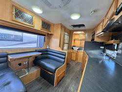 2007 Regal Commander 23Ft Semi Off-Road Couples - Immediate Delivery