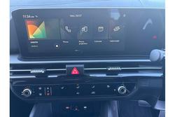 2025 Kia
                Sportage S