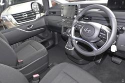 2025 Hyundai
STARIA LOAD