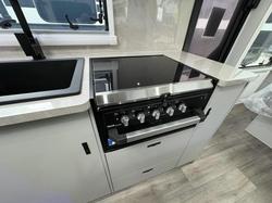 2025 Atlas Caravans Rvr216f 216F