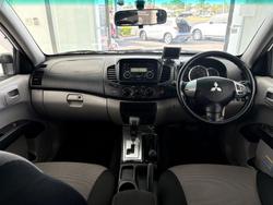 2013 Mitsubishi
Triton GLX