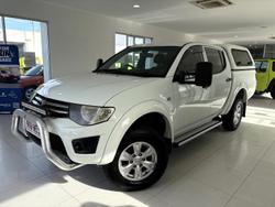 2013 Mitsubishi
Triton GLX