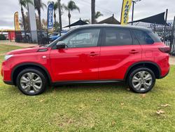 2024 Suzuki
Vitara
