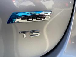 2015 Nissan
                QASHQAI TS