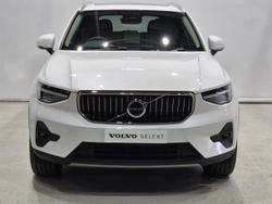2022 Volvo
XC40 Ultimate B4 Bright